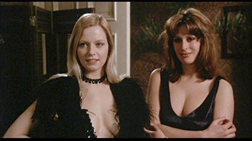 ドーターズ・オブ・ドラキュラ 吸血淫乱姉妹 二人の吸血鬼 あなたを見定める